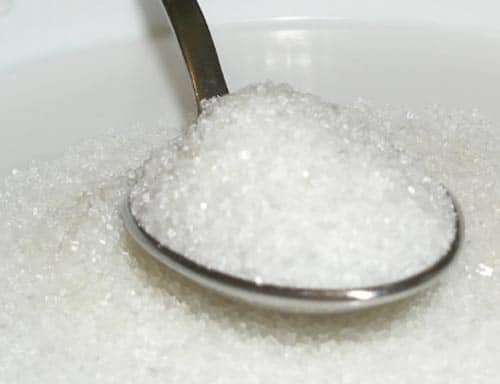 Использование сахара для подкормок